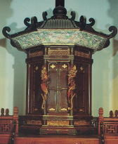 聖龕（せいがん木造）