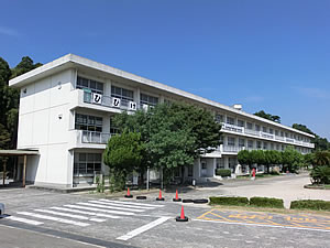 多久市立東部小学校