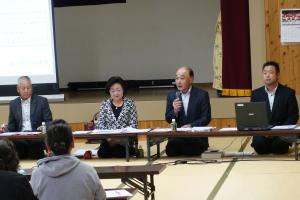 多久町公民館での議会報告会の様子